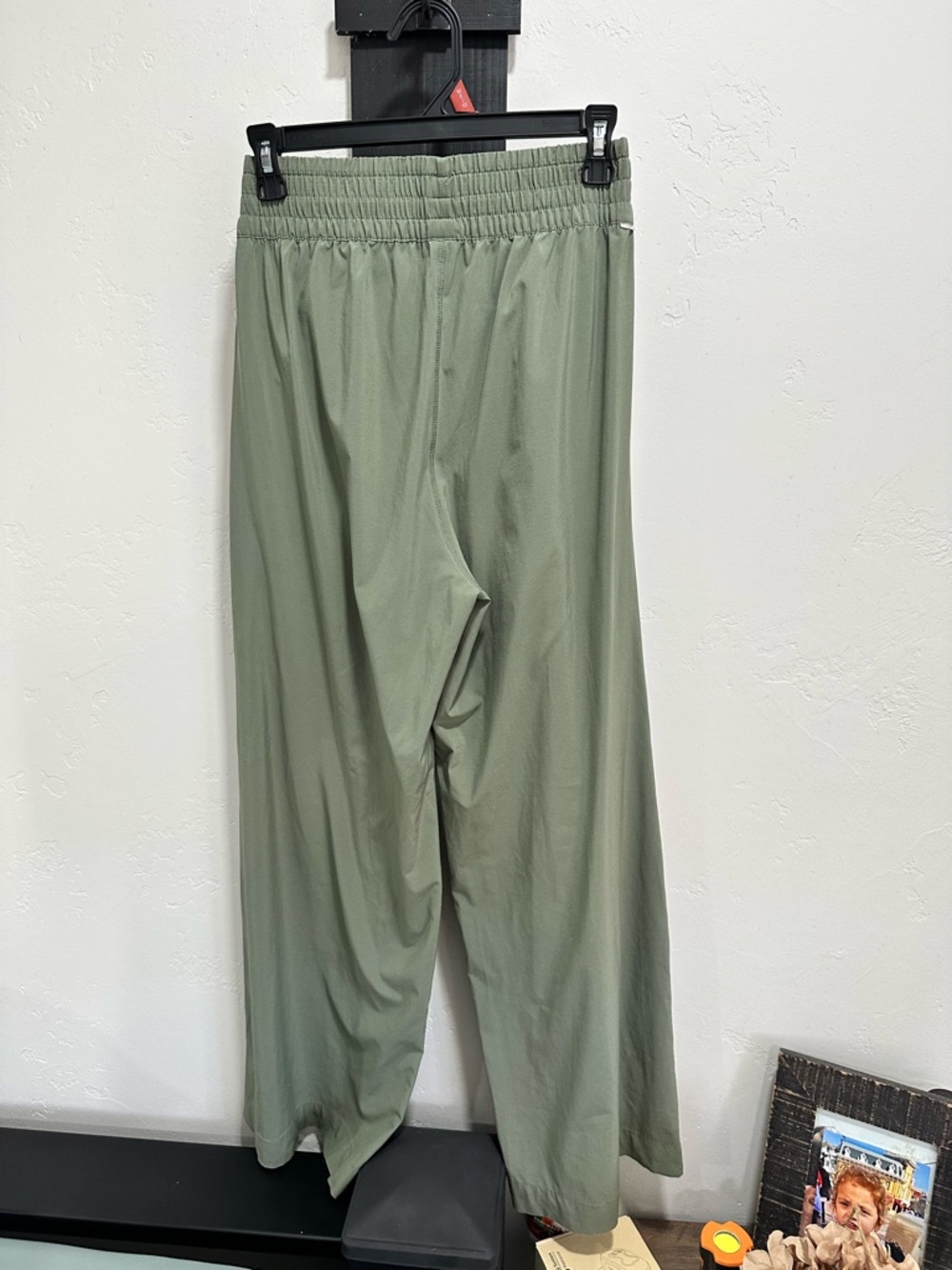 Vuori Women’s wide leg pants